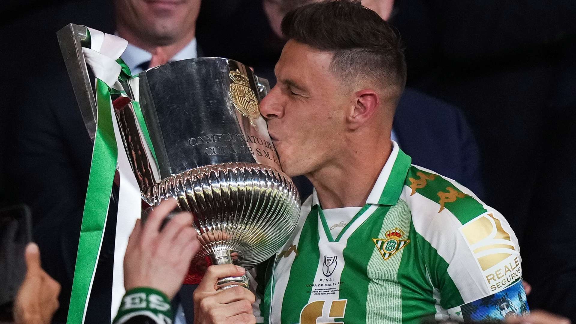 队在本届世 队在本届世