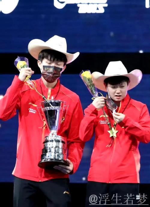 飞洋夺得抓举和总成绩金牌